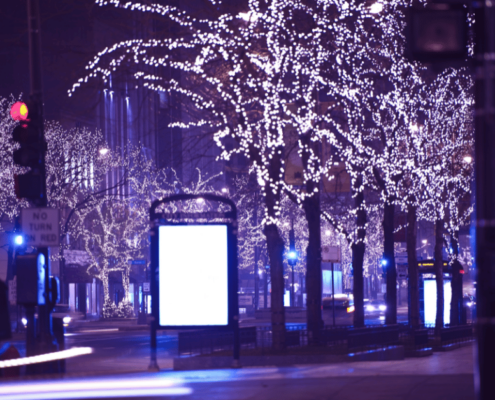 Street-Decor-Holiday-lights-on-Chicago-Street.